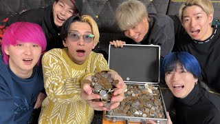 【小銭旅行】ヒカルが5年間使わずアタッシュケースに貯めていた大量の小銭を全て使い切るまで帰れません！！！ のサムネイル